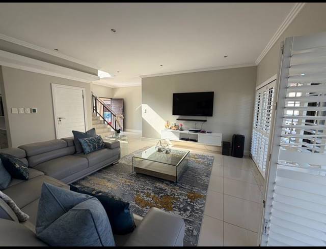 4 BEDROOM HOUSE FOR SALE IN IZINGA